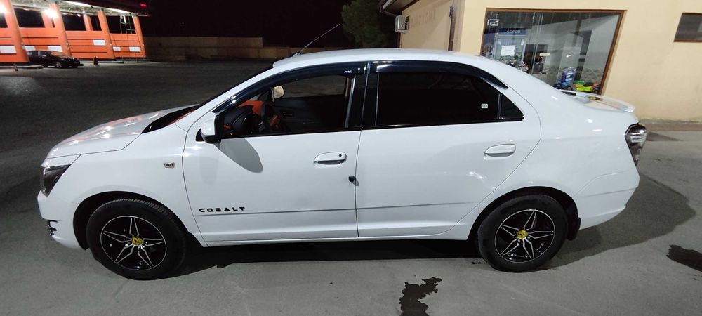 Cobalt sotiladi Obmen bor moshinaga