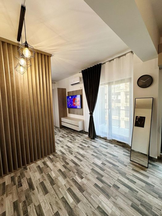 Studio 40m MOBILAT/Utilat Design COMPLET  (NICIODATA LOCUIT SAU INCHIRIAT) + Loc Parcare Inclus /Persoana Fizică