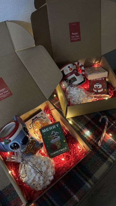 Подарочные наборы / боксы