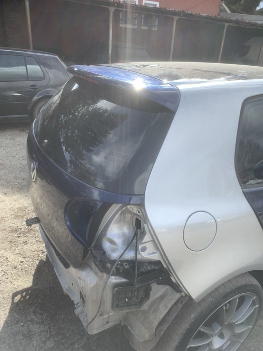 Багажник със спойлер Golf 5 GTI/R32