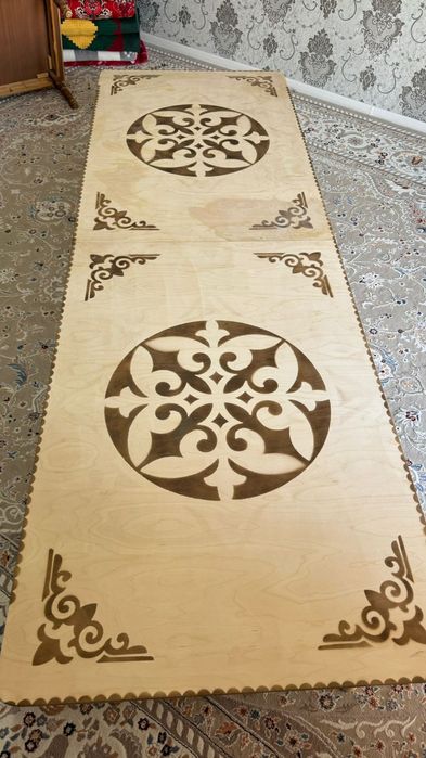 Продаю раскладной 3метр стол