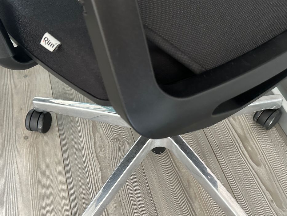 Scaun birou ergonomic roti brate reglabile Rim negru Bucuresti Sectorul ...
