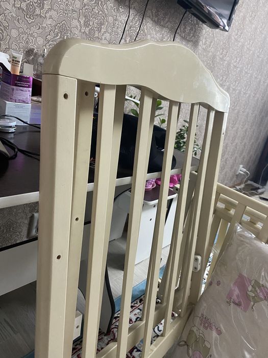 Продам детскую кроватку