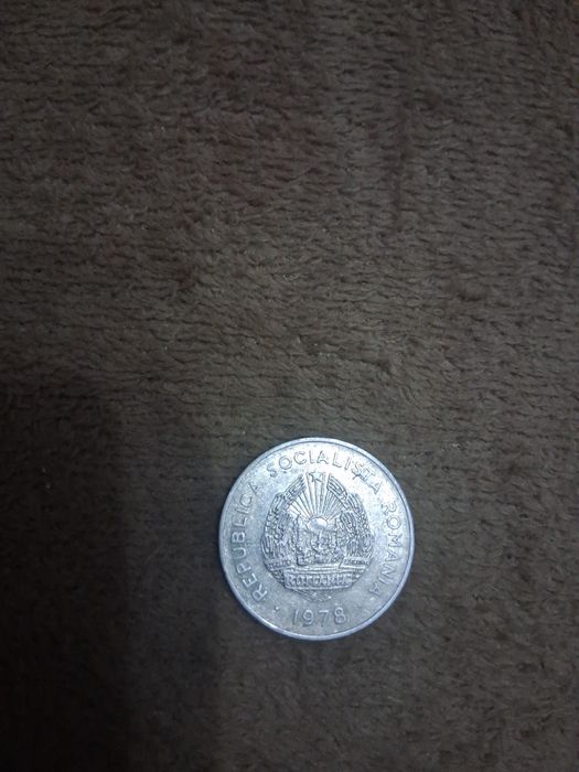 Vand moneda 5 lei