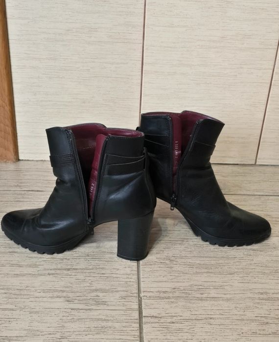 2 perechi ghete dama piele Benvenuti, marime 38