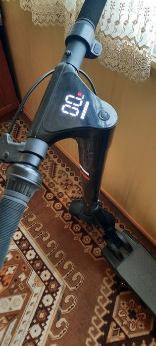 Электросамокат        .