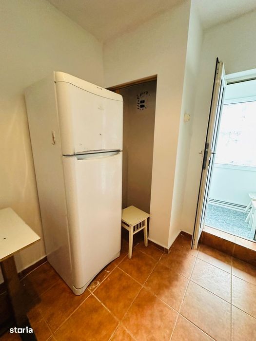 OPORTUNITATE DE INVESTIȚIE: Apartament cu 3 camere și 2 băi, etaj 2