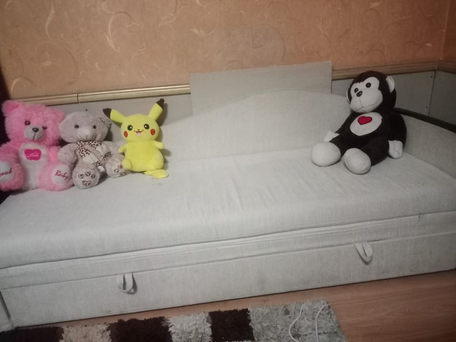 Продаётся  диван