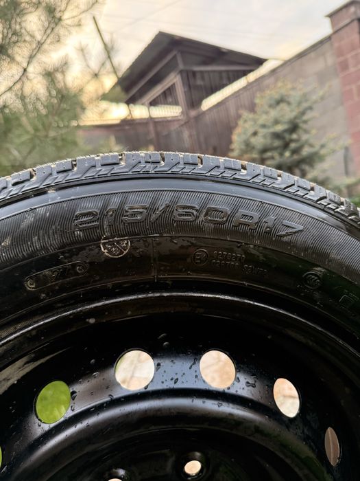 Диск с резиной 215/60/17 R17 6x150