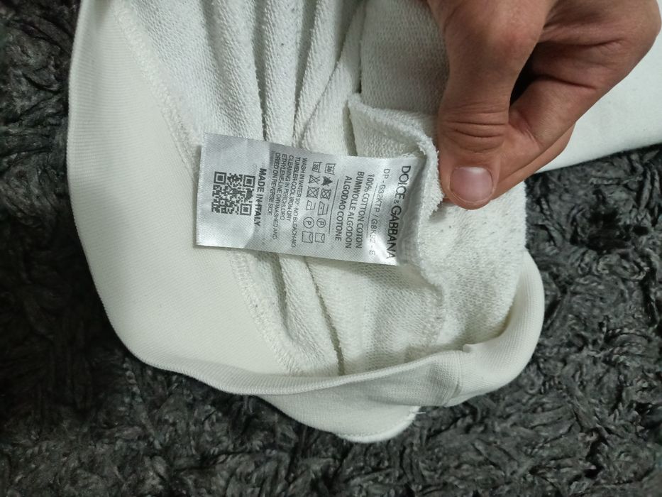 Vând bluza Dolce Gabbana urgent
