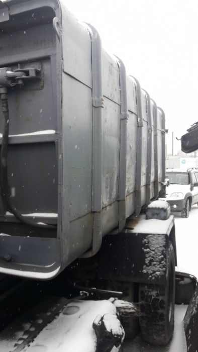 Вывоз мусора/твердо-бытовых/в контейнерах