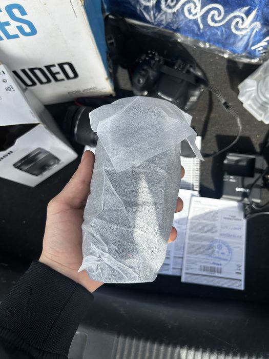 Фотоапарат Canon EOS 2000D