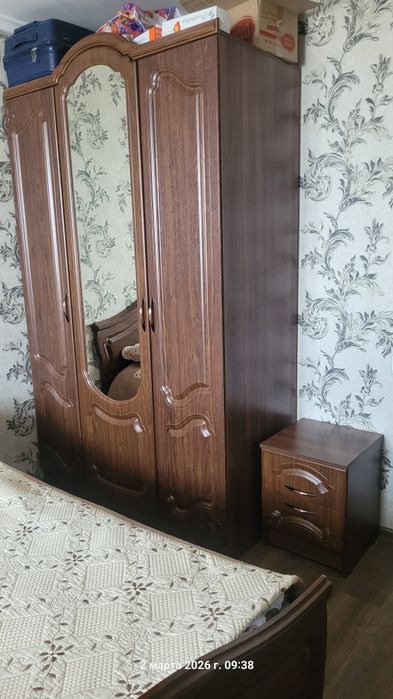 Продам спальный гарнитур