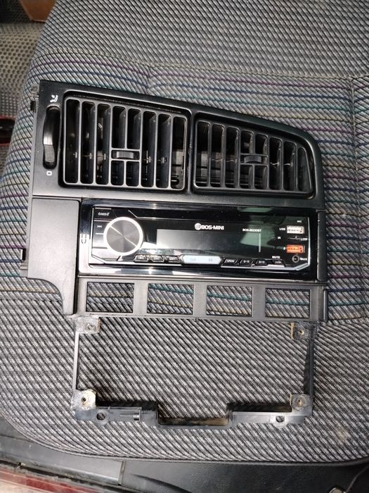 Продам рамку на панель пасат в 3