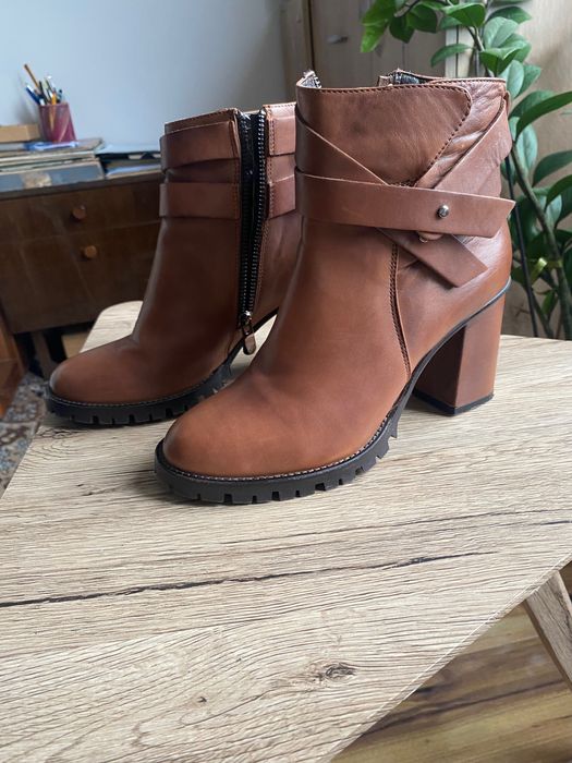 Елегантни боти и обувки