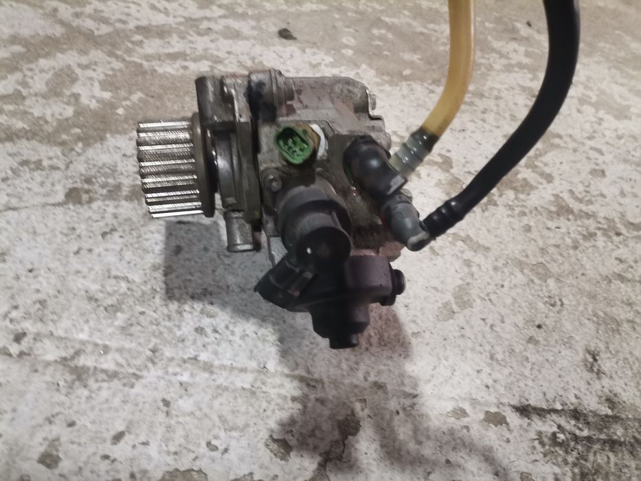 Pompă înalte injectie Dacia Duster 1.5 DCI