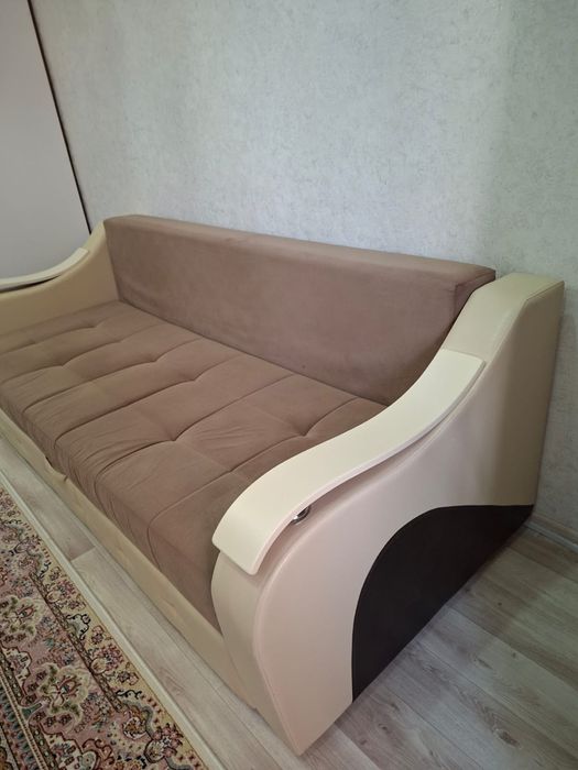 Продам диван в отличном состоянии