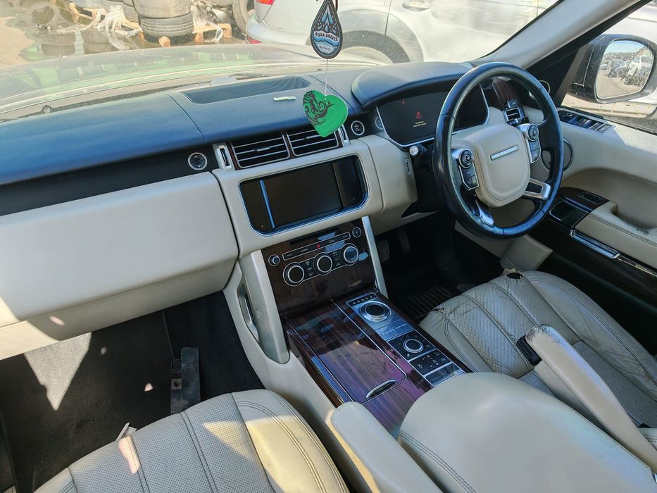 Dezmembrez Land Rover Range Rover - 4 (2012 - 2017), 3.0 tdv6, automatic, 306DT