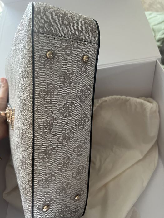 Сумка оригинал бренд Guess