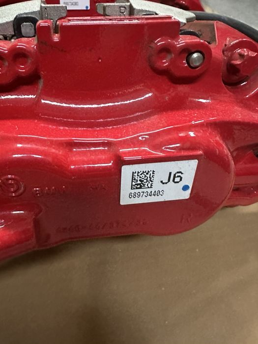 Bmw X5 G05 X6 G06 X7 G07 Комплект чисто нови апарати и дискове.