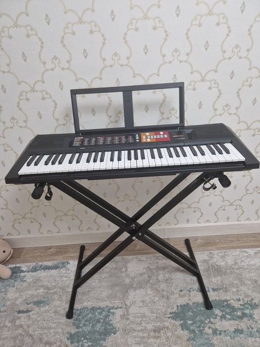 Синтезатор Yamaha PSR-F51