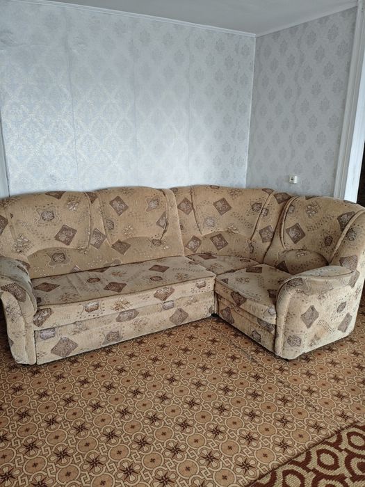 Отдам диван раскладной б/у