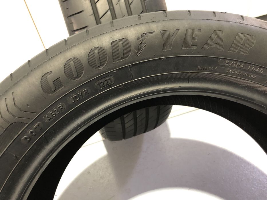 215 55 17 Goodyear de vara
