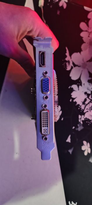 Видеокарта gt220 срочно