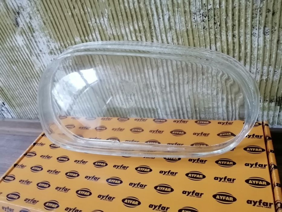 Стъкло фар Голф 4 Vw Golf 4