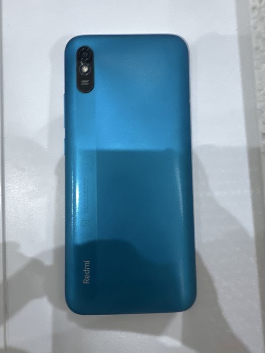 Продам телефон редми