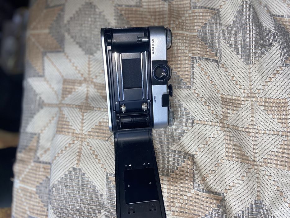 Продам фотоапарат Зенит-В