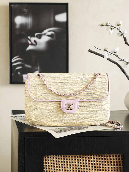 Дамска чанта Chanel Small Flap Beige