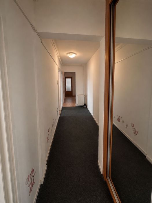 Apartament pe Mihai Viteazu,  cu 3 cam, de inchiriat
