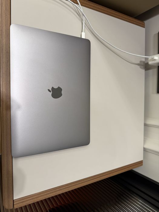 Macbook Air M1 8/256