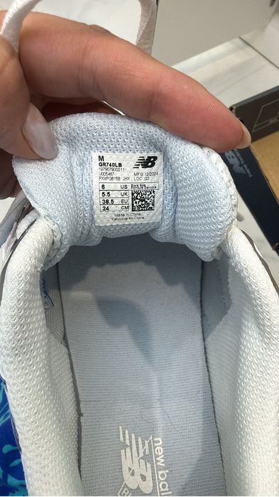 Кроссовки продам,новые,оригинал!