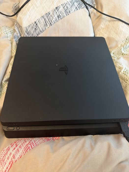 Ps4 slim utilizat