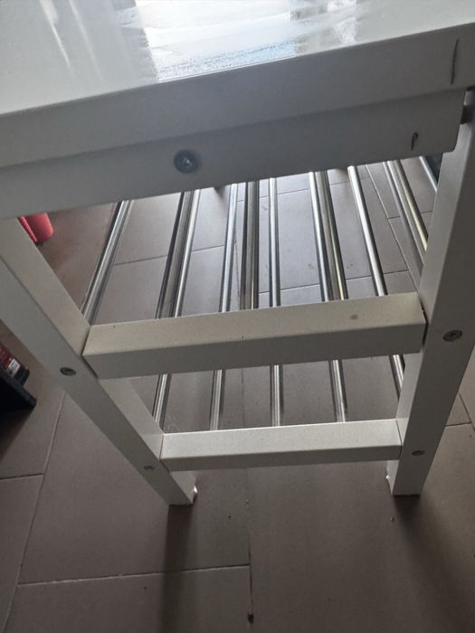Banca hol alba, Ikea
