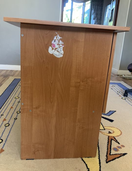 Письменный стол