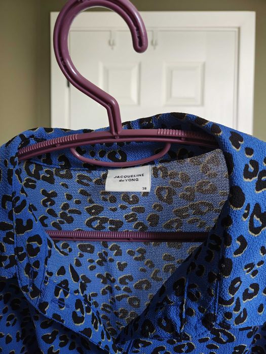 Дълга синя рокля с леопардов принт