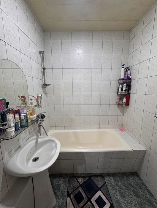 Продается 2х в 3х комнатная квартира. Дархан