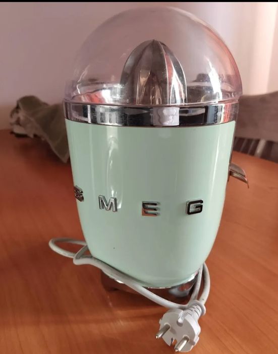 SMEG Соковыжималка