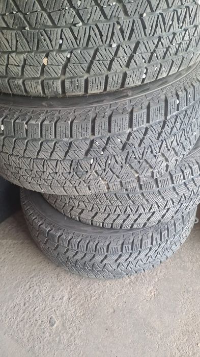 Шины зимние 215/60/16