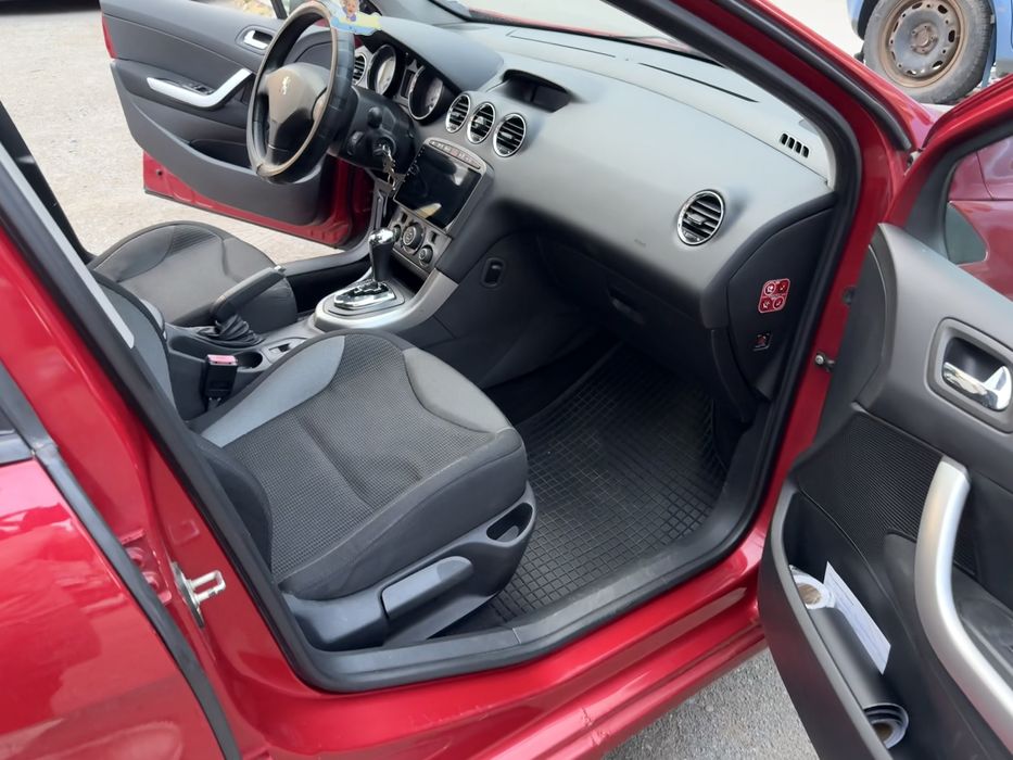 Продавам Peugeot 308 2.0 HDI