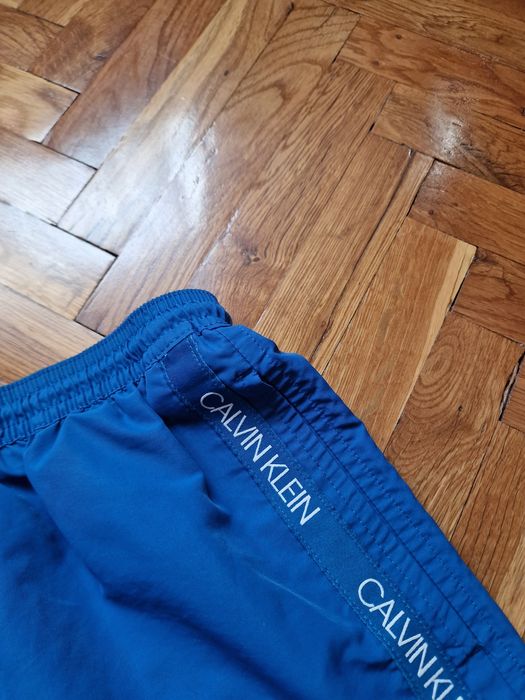 Страхотни юношески бански CALVIN KLEIN , размер 12-14 г  / XS