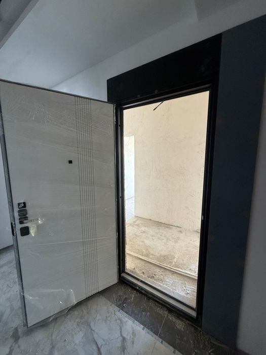 СРОЧНО Продается 2-х комнатная ЖК Bobur Residence