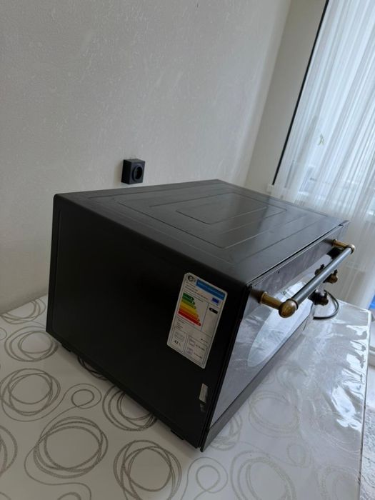 Духовой печ Artel черный