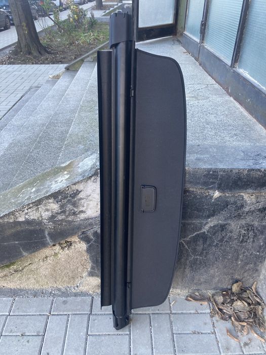 Пасат Б6 щора за багажник в перфектно състояние.