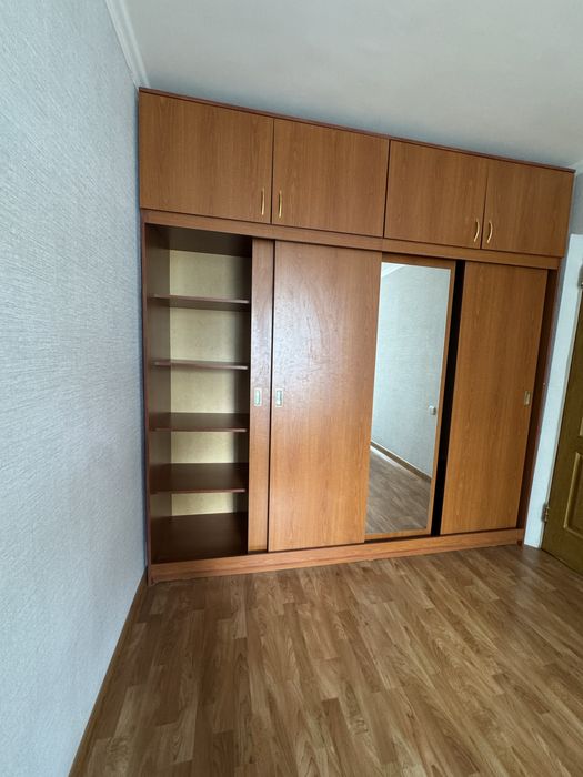 Шкаф купе с зеркалом
