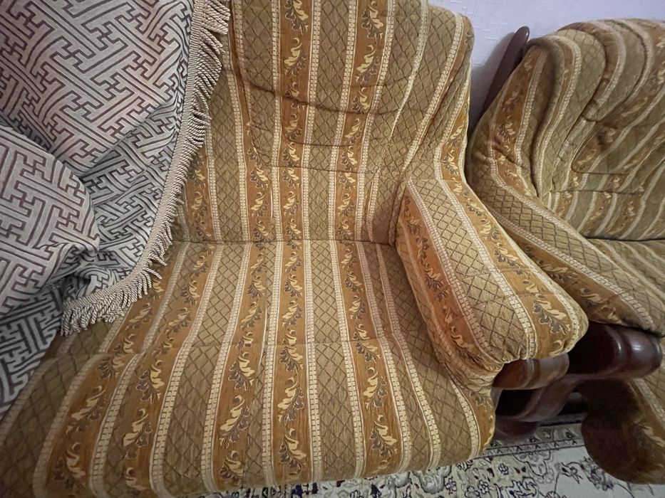 Продам диван б/у