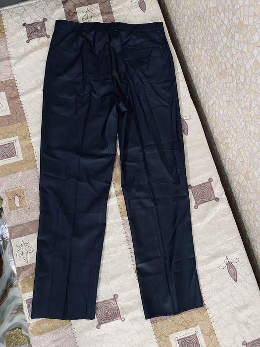 Мужские брюки. Классика. Новые. Цвет темносерый. Размер 52-54.